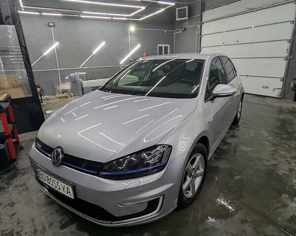 Сірий Фольксваген e-Golf, об'ємом двигуна 0 л та пробігом 122 тис. км за 9499 $, фото 1 на Automoto.ua