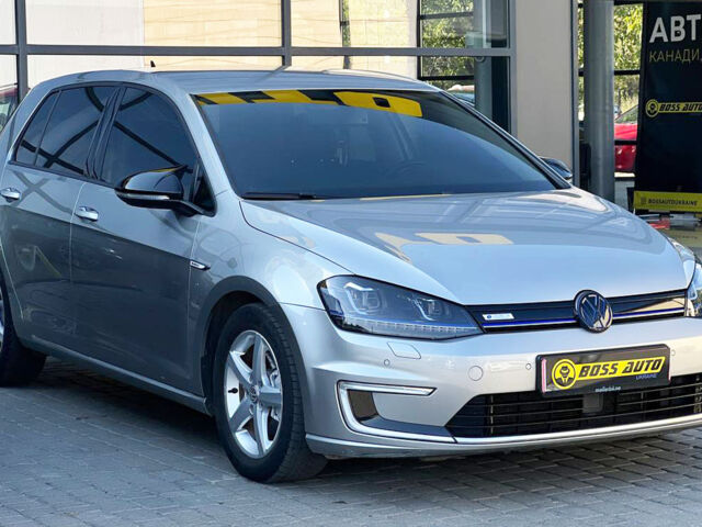 Серый Фольксваген e-Golf, объемом двигателя 24 л и пробегом 122 тыс. км за 10400 $, фото 1 на Automoto.ua