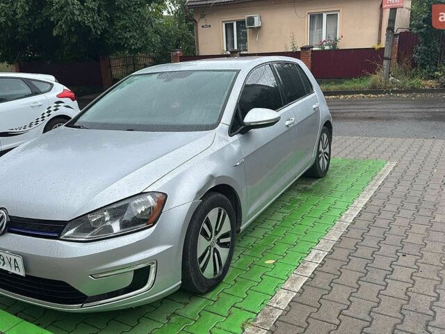 Серый Фольксваген e-Golf, объемом двигателя 0 л и пробегом 193 тыс. км за 8000 $, фото 1 на Automoto.ua