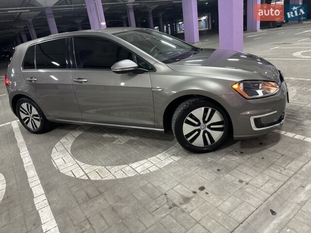 Сірий Фольксваген e-Golf, об'ємом двигуна 0 л та пробігом 130 тис. км за 10000 $, фото 1 на Automoto.ua