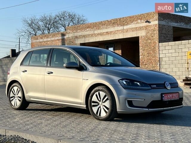 Серый Фольксваген e-Golf, объемом двигателя 0 л и пробегом 127 тыс. км за 8550 $, фото 1 на Automoto.ua