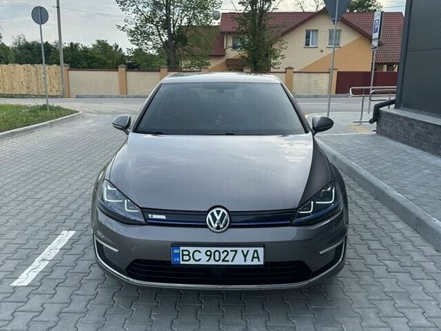 Серый Фольксваген e-Golf, объемом двигателя 0 л и пробегом 199 тыс. км за 8450 $, фото 1 на Automoto.ua