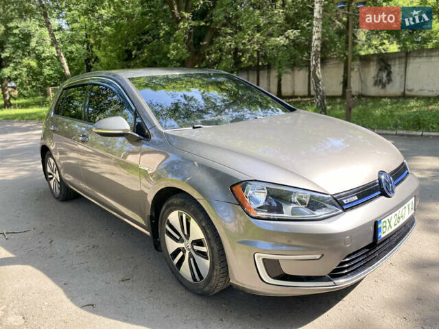 Серый Фольксваген e-Golf, объемом двигателя 0 л и пробегом 73 тыс. км за 8900 $, фото 1 на Automoto.ua