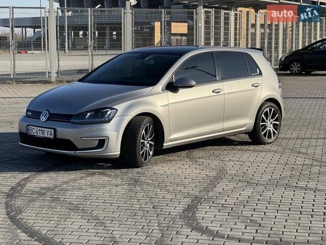 Серый Фольксваген e-Golf, объемом двигателя 0 л и пробегом 119 тыс. км за 9800 $, фото 1 на Automoto.ua