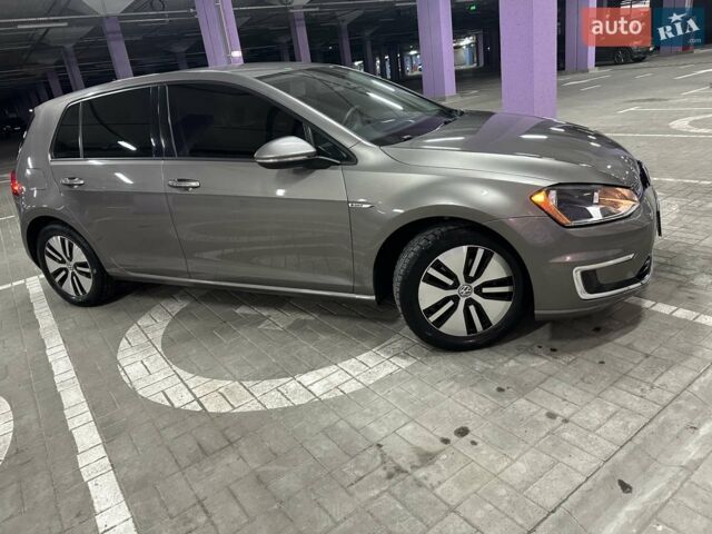 Сірий Фольксваген e-Golf, об'ємом двигуна 0 л та пробігом 130 тис. км за 10000 $, фото 1 на Automoto.ua