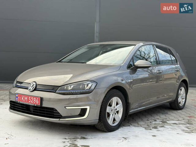 Серый Фольксваген e-Golf, объемом двигателя 0 л и пробегом 129 тыс. км за 8300 $, фото 1 на Automoto.ua