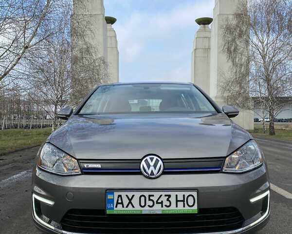 Сірий Фольксваген e-Golf, об'ємом двигуна 0 л та пробігом 87 тис. км за 11800 $, фото 1 на Automoto.ua