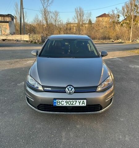 Серый Фольксваген e-Golf, объемом двигателя 0 л и пробегом 199 тыс. км за 8650 $, фото 1 на Automoto.ua
