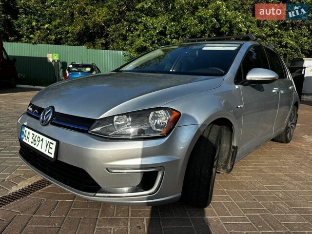 Серый Фольксваген e-Golf, объемом двигателя 0 л и пробегом 110 тыс. км за 7500 $, фото 1 на Automoto.ua