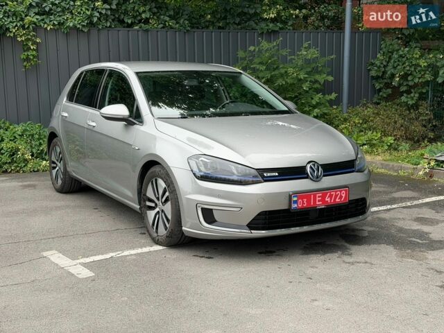 Серый Фольксваген e-Golf, объемом двигателя 0 л и пробегом 110 тыс. км за 8900 $, фото 1 на Automoto.ua