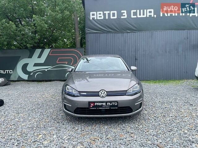 Серый Фольксваген e-Golf, объемом двигателя 0 л и пробегом 135 тыс. км за 8300 $, фото 1 на Automoto.ua