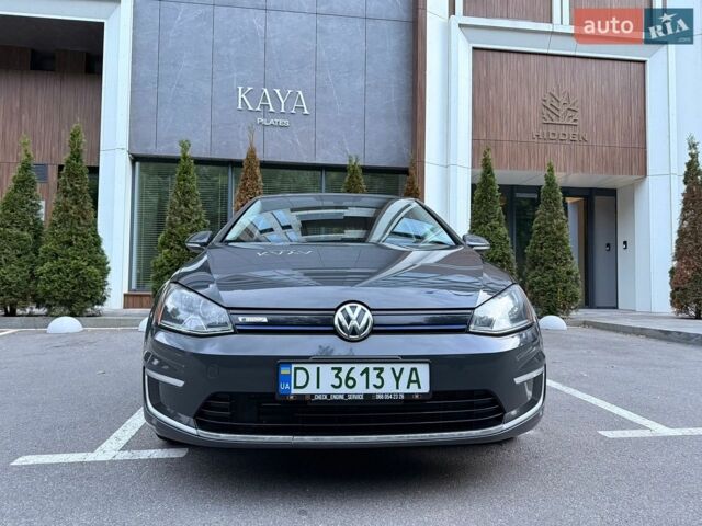 Серый Фольксваген e-Golf, объемом двигателя 0 л и пробегом 150 тыс. км за 8800 $, фото 1 на Automoto.ua