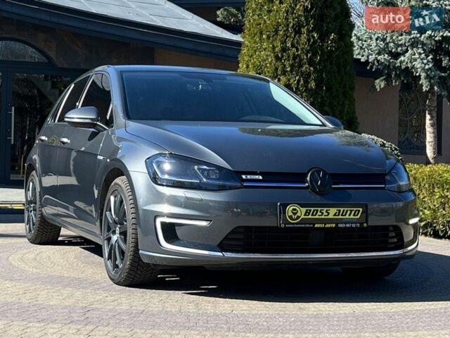 Серый Фольксваген e-Golf, объемом двигателя 0 л и пробегом 132 тыс. км за 13900 $, фото 1 на Automoto.ua