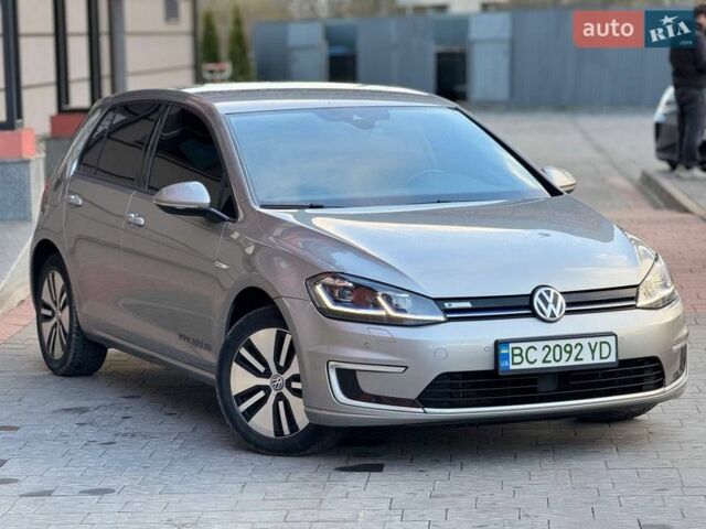 Серый Фольксваген e-Golf, объемом двигателя 0 л и пробегом 148 тыс. км за 11975 $, фото 1 на Automoto.ua