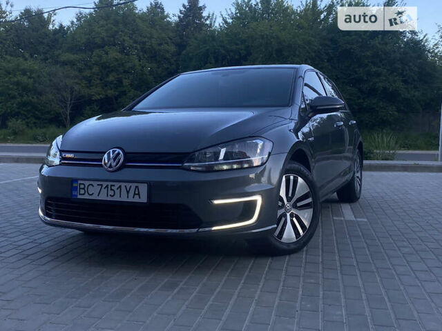 Серый Фольксваген e-Golf, объемом двигателя 0 л и пробегом 45 тыс. км за 14900 $, фото 1 на Automoto.ua