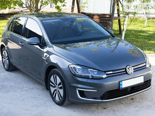 Сірий Фольксваген e-Golf, об'ємом двигуна 0 л та пробігом 147 тис. км за 17499 $, фото 1 на Automoto.ua