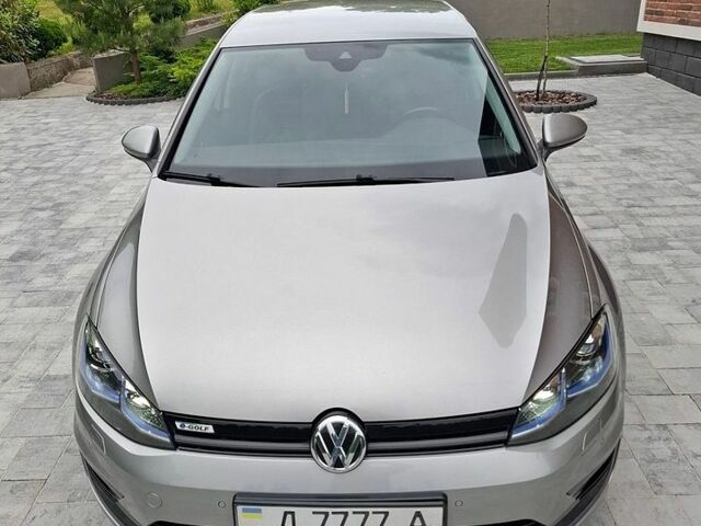 Сірий Фольксваген e-Golf, об'ємом двигуна 0 л та пробігом 144 тис. км за 14555 $, фото 1 на Automoto.ua