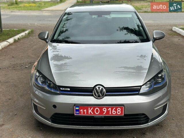 Серый Фольксваген e-Golf, объемом двигателя 0 л и пробегом 150 тыс. км за 12900 $, фото 1 на Automoto.ua