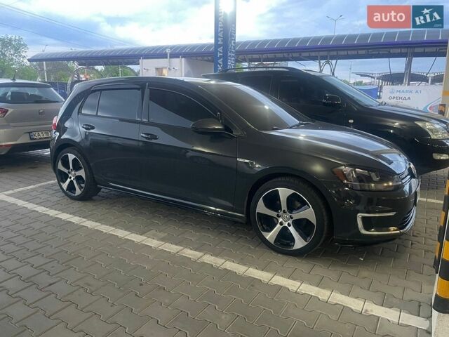 Серый Фольксваген e-Golf, объемом двигателя 0 л и пробегом 179 тыс. км за 11900 $, фото 1 на Automoto.ua