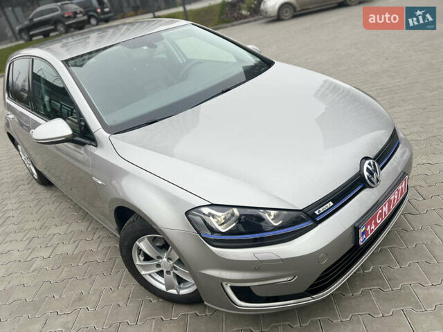 Серый Фольксваген e-Golf, объемом двигателя 0 л и пробегом 115 тыс. км за 9600 $, фото 1 на Automoto.ua