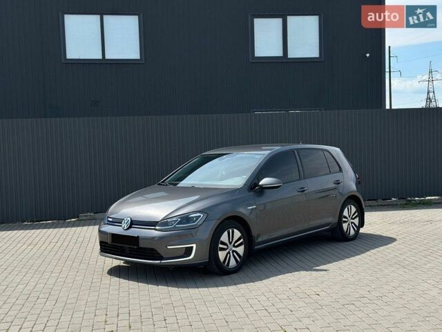 Серый Фольксваген e-Golf, объемом двигателя 0 л и пробегом 133 тыс. км за 13500 $, фото 1 на Automoto.ua