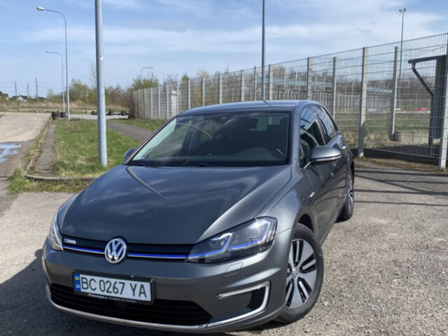 Серый Фольксваген e-Golf, объемом двигателя 0 л и пробегом 188 тыс. км за 13999 $, фото 1 на Automoto.ua