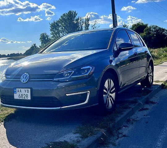 Сірий Фольксваген e-Golf, об'ємом двигуна 0.11 л та пробігом 143 тис. км за 12200 $, фото 1 на Automoto.ua