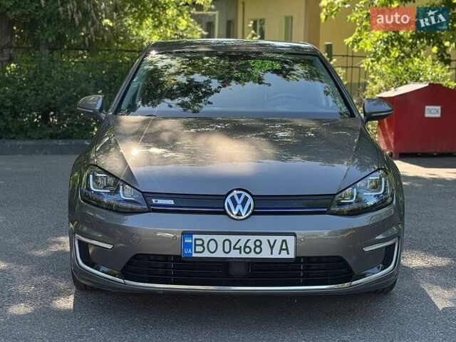 Серый Фольксваген e-Golf, объемом двигателя 0 л и пробегом 165 тыс. км за 9200 $, фото 1 на Automoto.ua
