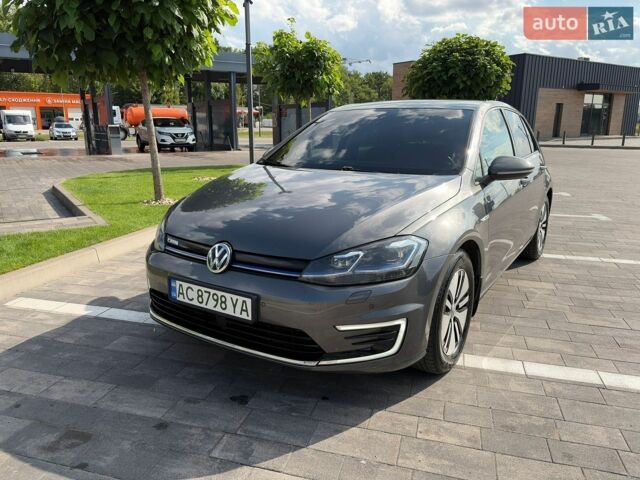 Сірий Фольксваген e-Golf, об'ємом двигуна 0 л та пробігом 260 тис. км за 10800 $, фото 1 на Automoto.ua