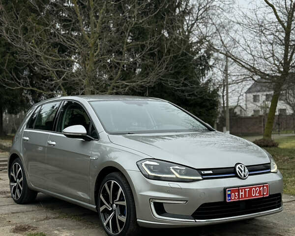 Серый Фольксваген e-Golf, объемом двигателя 0 л и пробегом 61 тыс. км за 14500 $, фото 1 на Automoto.ua