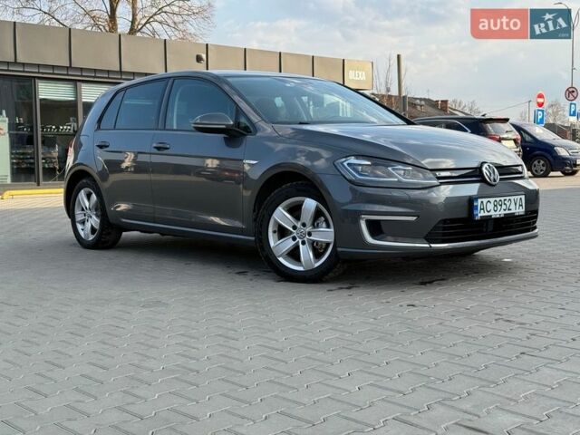 Серый Фольксваген e-Golf, объемом двигателя 0 л и пробегом 118 тыс. км за 13600 $, фото 1 на Automoto.ua