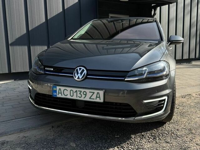 Сірий Фольксваген e-Golf, об'ємом двигуна 0 л та пробігом 95 тис. км за 14900 $, фото 1 на Automoto.ua