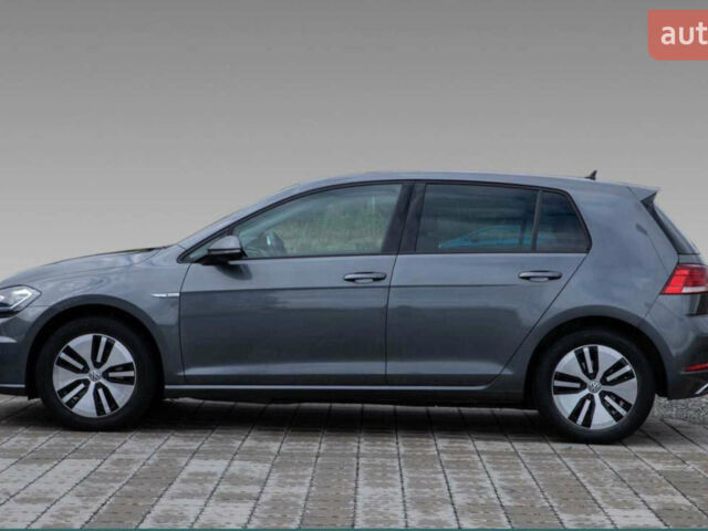 Серый Фольксваген e-Golf, объемом двигателя 0 л и пробегом 81 тыс. км за 17500 $, фото 1 на Automoto.ua