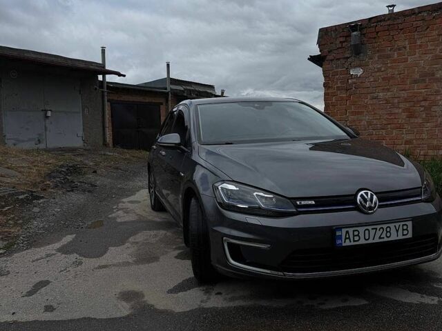 Серый Фольксваген e-Golf, объемом двигателя 0 л и пробегом 158 тыс. км за 13500 $, фото 1 на Automoto.ua