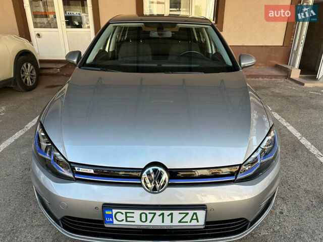 Серый Фольксваген e-Golf, объемом двигателя 0 л и пробегом 36 тыс. км за 16500 $, фото 1 на Automoto.ua