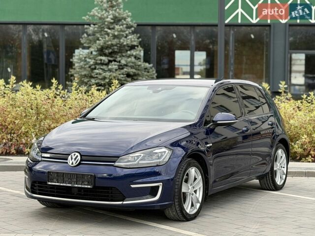 Серый Фольксваген e-Golf, объемом двигателя 0 л и пробегом 176 тыс. км за 13200 $, фото 1 на Automoto.ua