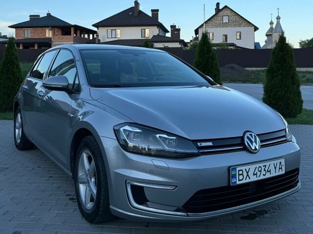 Серый Фольксваген e-Golf, объемом двигателя 0 л и пробегом 89 тыс. км за 12300 $, фото 1 на Automoto.ua