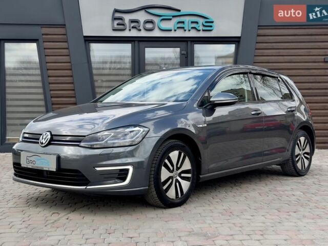 Серый Фольксваген e-Golf, объемом двигателя 0 л и пробегом 106 тыс. км за 12800 $, фото 1 на Automoto.ua