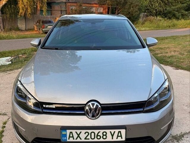 Сірий Фольксваген e-Golf, об'ємом двигуна 0 л та пробігом 111 тис. км за 12900 $, фото 1 на Automoto.ua