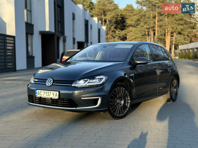 Сірий Фольксваген e-Golf, об'ємом двигуна 0 л та пробігом 112 тис. км за 15900 $, фото 1 на Automoto.ua