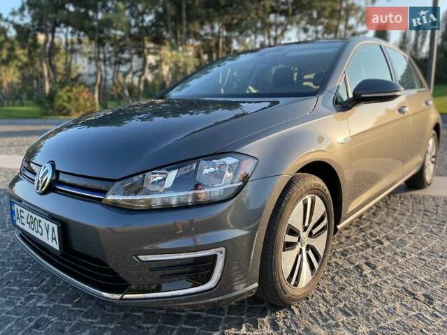 Сірий Фольксваген e-Golf, об'ємом двигуна 0 л та пробігом 140 тис. км за 12500 $, фото 1 на Automoto.ua