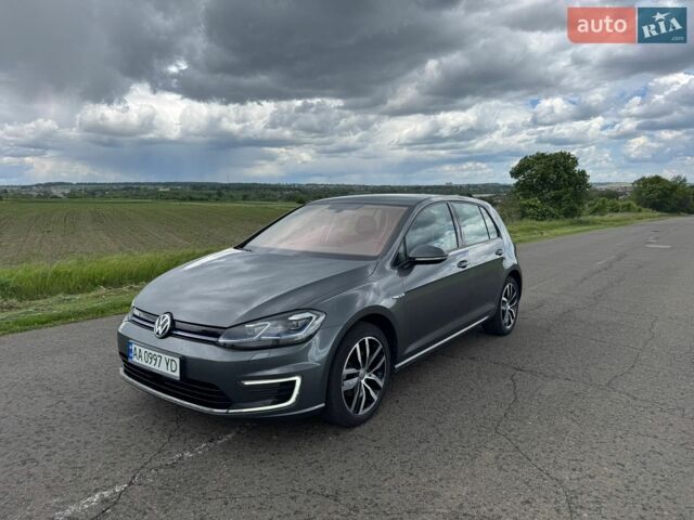Сірий Фольксваген e-Golf, об'ємом двигуна 0 л та пробігом 95 тис. км за 14500 $, фото 1 на Automoto.ua