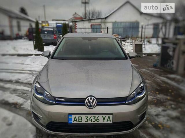 Серый Фольксваген e-Golf, объемом двигателя 0 л и пробегом 92 тыс. км за 15200 $, фото 1 на Automoto.ua