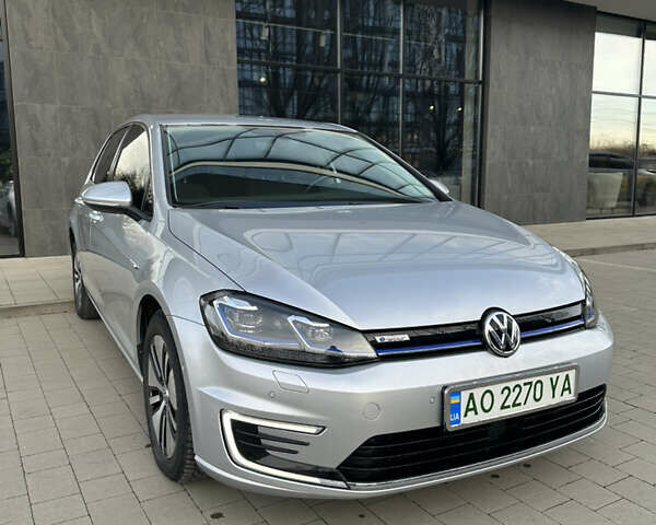 Серый Фольксваген e-Golf, объемом двигателя 0 л и пробегом 76 тыс. км за 13800 $, фото 1 на Automoto.ua