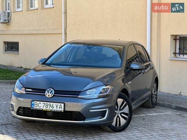Серый Фольксваген e-Golf, объемом двигателя 0 л и пробегом 130 тыс. км за 13999 $, фото 1 на Automoto.ua