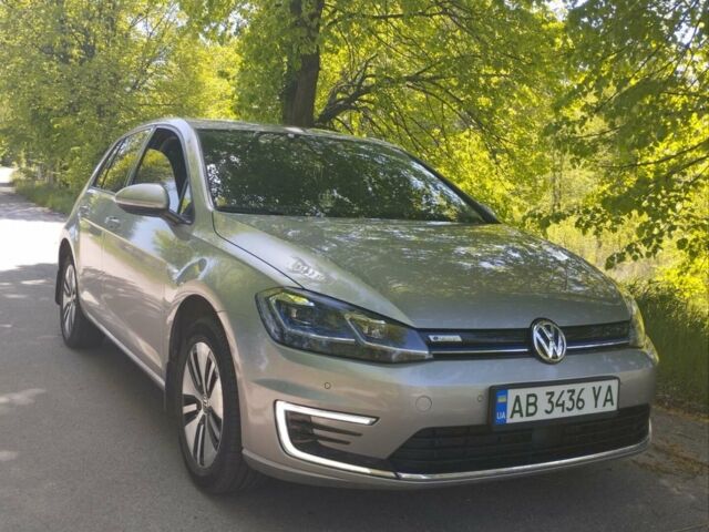 Сірий Фольксваген e-Golf, об'ємом двигуна 0 л та пробігом 92 тис. км за 15200 $, фото 1 на Automoto.ua