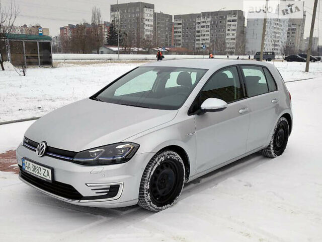 Сірий Фольксваген e-Golf, об'ємом двигуна 0 л та пробігом 50 тис. км за 18000 $, фото 1 на Automoto.ua