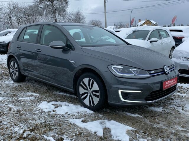 Серый Фольксваген e-Golf, объемом двигателя 0 л и пробегом 105 тыс. км за 12900 $, фото 1 на Automoto.ua