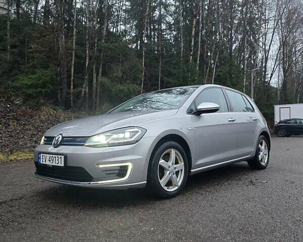 Сірий Фольксваген e-Golf, об'ємом двигуна 0 л та пробігом 130 тис. км за 11600 $, фото 1 на Automoto.ua