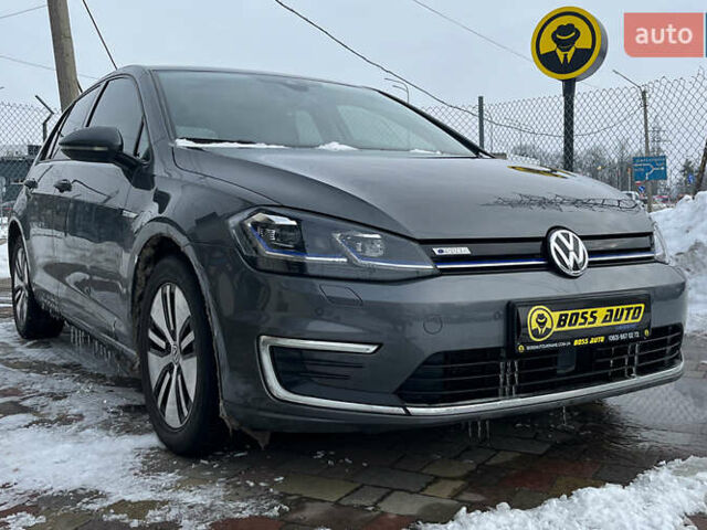 Серый Фольксваген e-Golf, объемом двигателя 0 л и пробегом 130 тыс. км за 13200 $, фото 1 на Automoto.ua